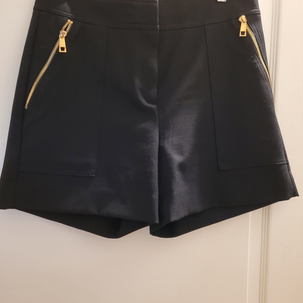 White House Black Market Comfort Stretch Tailored Short